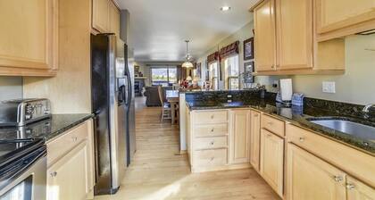 Lagoon 736d 2 Bedroom Townhouse by RedAwning