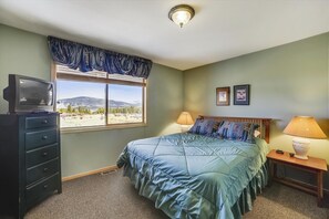 聯排別墅, 2 間臥室 | 2 間臥室、熨斗/熨衣板、免費無線上網、床單