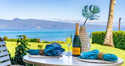 Breathtaking Oceanfront Studio Napili Shores A106