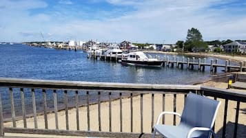 Beach Kitchen Beach Deck Access | Terrace/patio