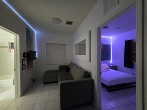 2 soverom, strykejern/-brett, wi-fi og sengetøy