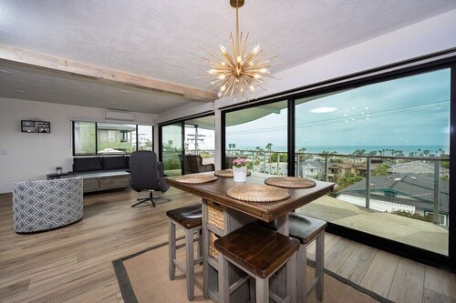 Stunning architectural Penthouse with ocean views