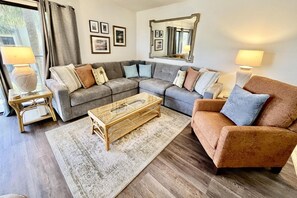 Smart TV, DVD player