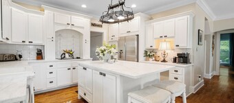 French Farmhouse-Leipers Fork- Countryside -Views!