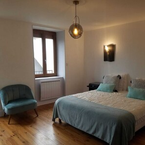 3 chambres, fer et planche Ă repasser, lit parapluie, Wi-Fi gratuit