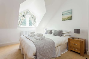 2 slaapkamers, een strijkplank/strijkijzer, wifi, beddengoed