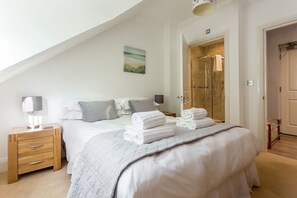 2 sovrum, strykjärn/strykbräda, wi-fi och sängkläder