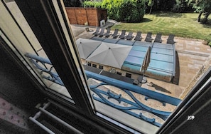 Terrace/patio - "Château de La Ronce" (Pamproux)