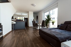 Téléviseur connecté, foyer