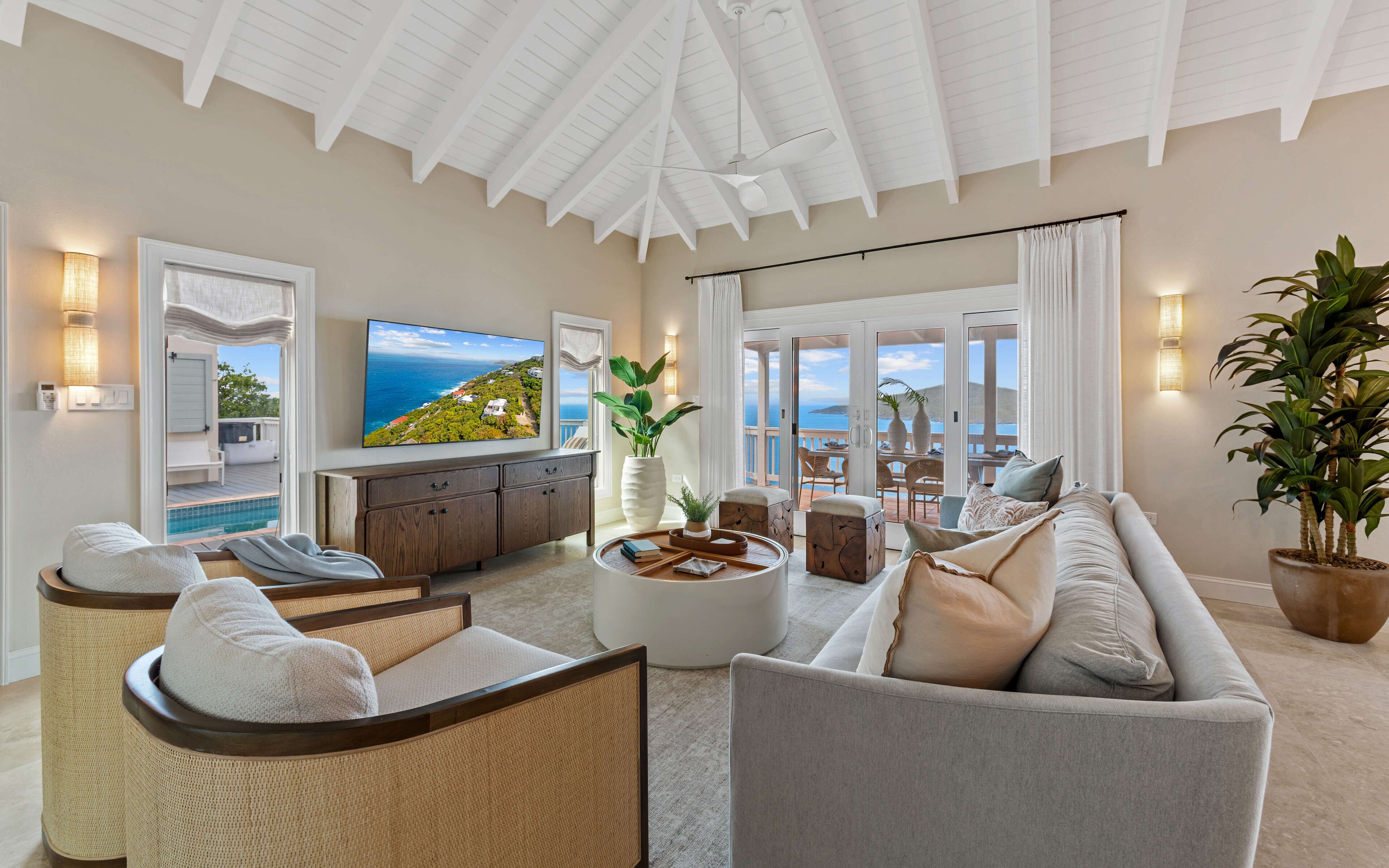 Wild Ginger Villa - Luxury 5br W/ Pool, 2 Kitchens And Unlimited Ocean Views