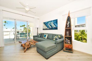 TV - Gorgeous 3 bedroom condo in a  beachfront Community (Punta Cana)