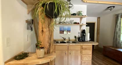 Cozy Black Hills retreat: Nature and adventure await.