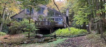 Lakefront Home with Gorgeous Views--Pets Welcome