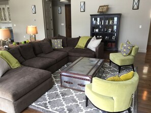 Smart TV, fireplace, video games, books