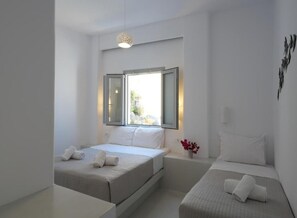 Standard Triple Room - Fira Getaway (Santorini)