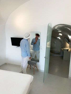 Standard Quadruple Room - Fira Getaway (Santorini)