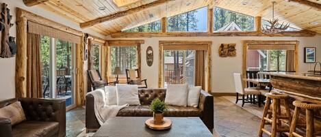 Smart-TV, Kamin, Videospiele, Stereoanlage