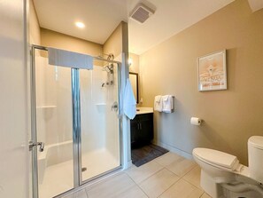 Shower, hair dryer, towels