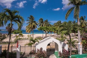 Beach/ocean view - Sandcastles Bed & Breakfast Hotel (Ocho Rios)