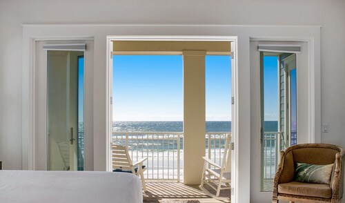 🐚 Salty Toes | Gulf Front | Heated Pool | Free Beach Chair Service | Dog Friendly *🐾