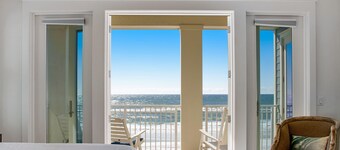 🐚 Salty Toes | Gulf Front | Heated Pool | Free Beach Chair Service | Dog Friendly *🐾