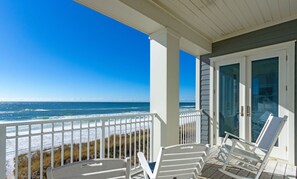 Property grounds - Salty Toes | Gulf Front & Heated Pool | Free Beach Chair Service | Dog Friendly* 🐾 (Miramar Beach)