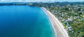 Condo on the Beach at the Sands Onetangi