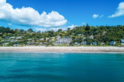 Condo on the Beach at the Sands Onetangi
