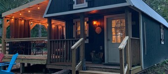 Alpaca Bag n Stay Cottage 