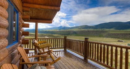 True Montana Log Cabin, Yellowstone Park, Ennis, Madison River Fishing, 4+2.5