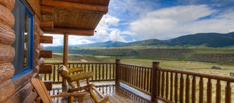 True Montana Log Cabin, Yellowstone Park, Ennis, Madison River Fishing, 4+2.5
