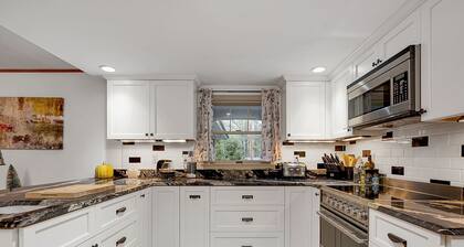 Crystal Lake House W/ Private Beach + Lake Access
