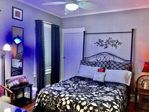 2 bedrooms, desk, free WiFi, bed sheets