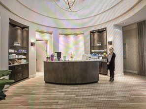 Spa - Resort Life Lakewood National 2 Golf Courses, Pools, Pickelball, Spa, and more! (Bradenton)