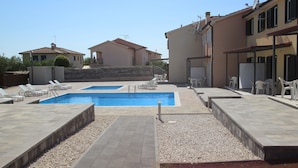 Pool - Pretty Apartment in Tar With Swimming Pool (Tar-Vabriga)