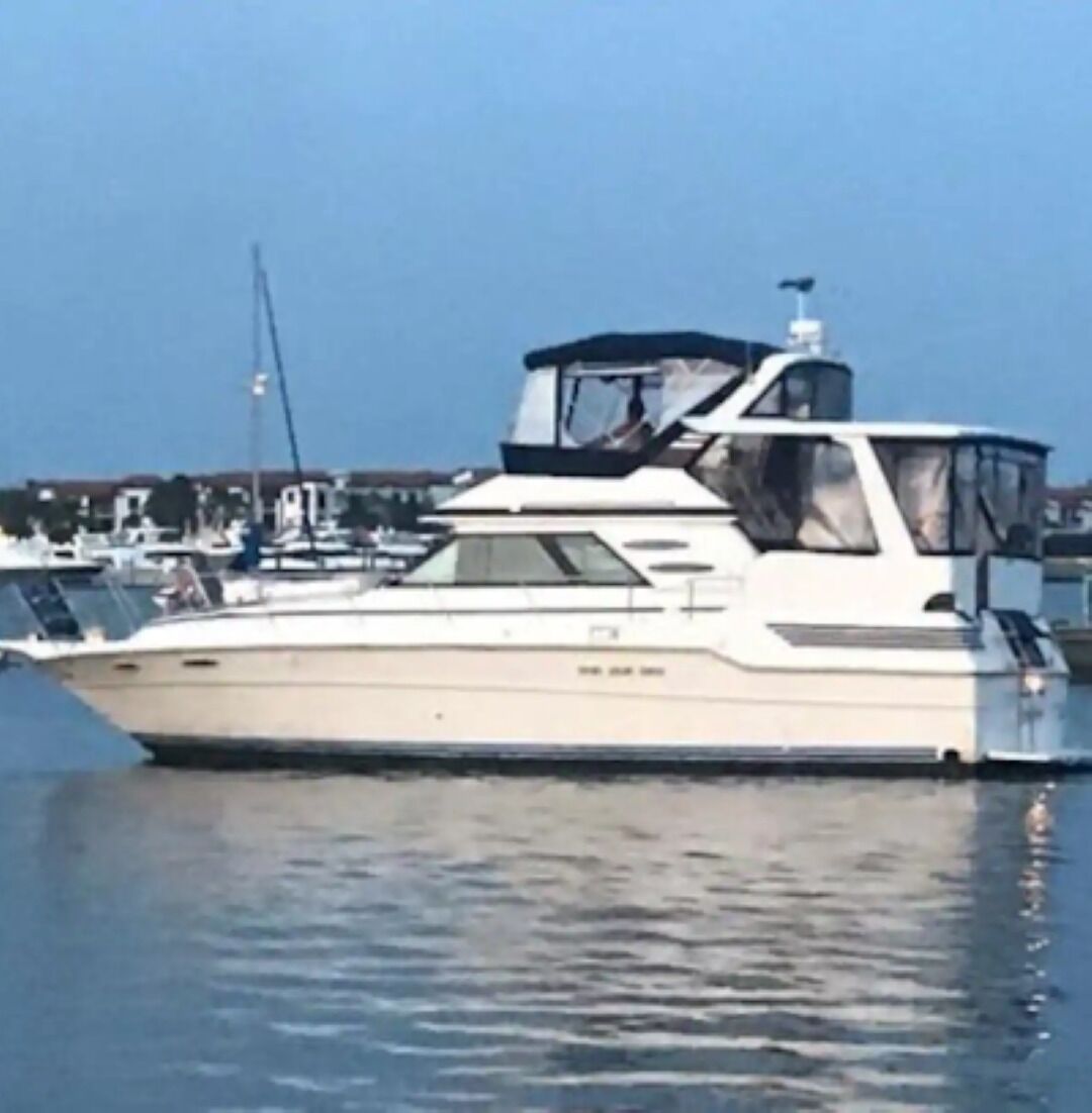 Extreme Naples Charters- "Comfort Zone"-Social Distancing at it's Best!