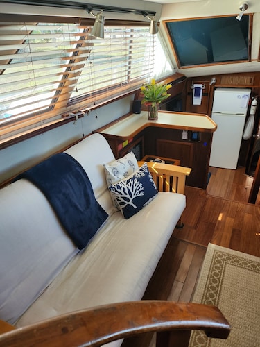 Extreme Naples Charters- "Comfort Zone"-Social Distancing at it's Best!