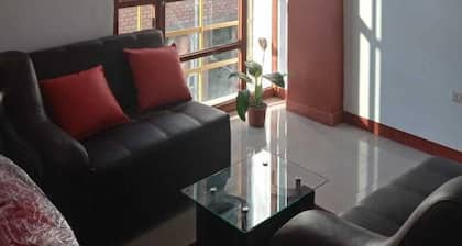 DEPARTAMENTO ACOGEDOR CON BALCÓN