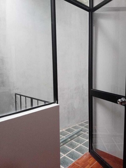 COZY APARTMENT WITH BALCONY