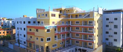 Apartamento, 1 quarto, para fumantes, sacada | Fachada