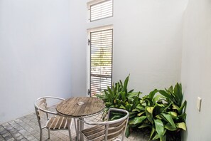 Apartment, 1 Bedroom, Smoking, Patio | Exterior