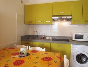 Studio, Mehrere Schlafzimmer, Balkon, Stadtblick | Innenbereich