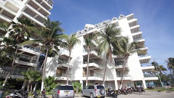 Condo, 2 Bedrooms, Smoking, Balcony | Exterior