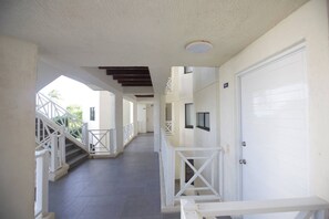 Condo, 2 Bedrooms, Smoking, Balcony | Property grounds