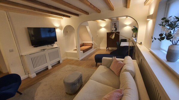 Living room - Beautiful House and Elevated Garden In Bridgnorth (Bridgnorth)