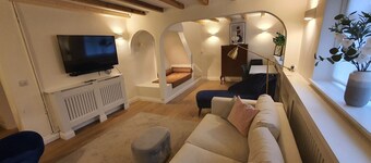 Beautiful House and Elevated Garden In Bridgnorth