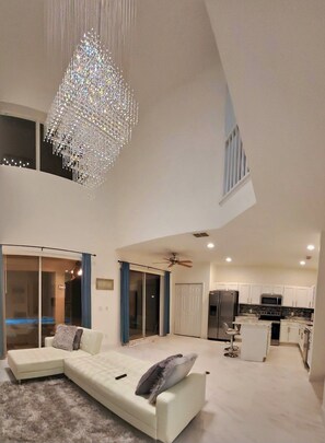 6 chambres, fer et planche à repasser, Wi-Fi gratuit, draps fournis