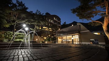 Front of property - evening/night