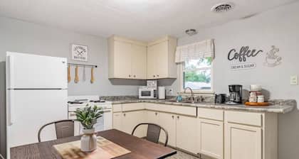 #306 Pekin · Pekin Pie à la Mode #306