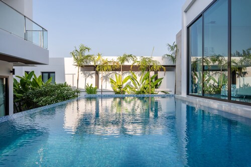Movenpick Luxury Villa2FL/Private Pool